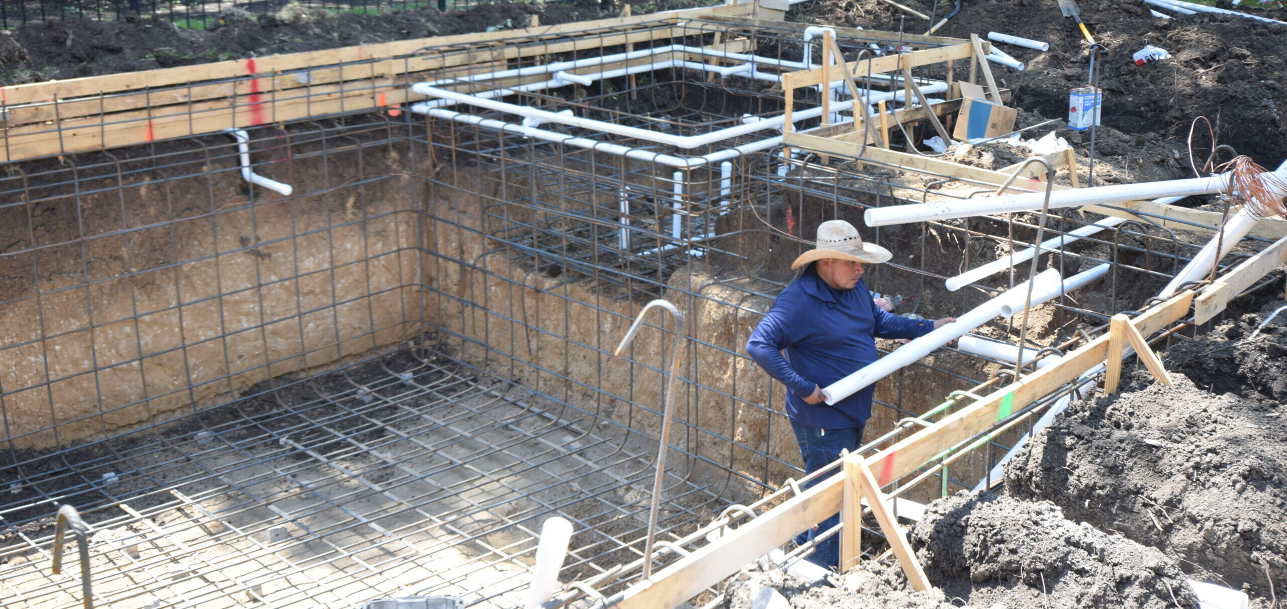 Plumbing & Pool Equipment